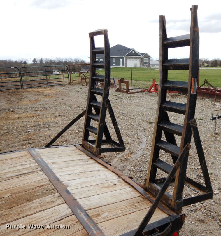 image for item IX9399 2014 PJ Trailer equipment trailer