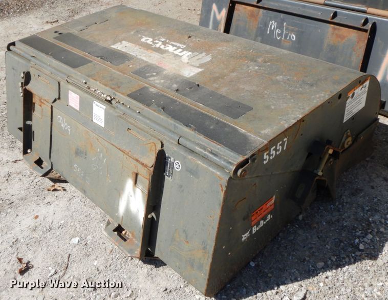 image for item IX9435 Bobcat 72  skid steer broom