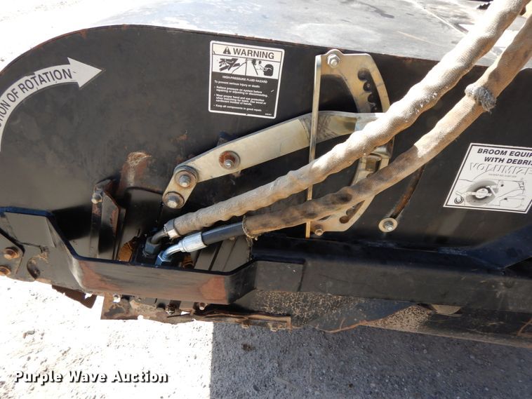 image for item IX9436 Bradco BB72 72"W skid steer broom