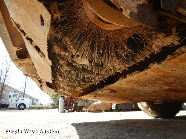 image for item IX9436 Bradco BB72 72"W skid steer broom