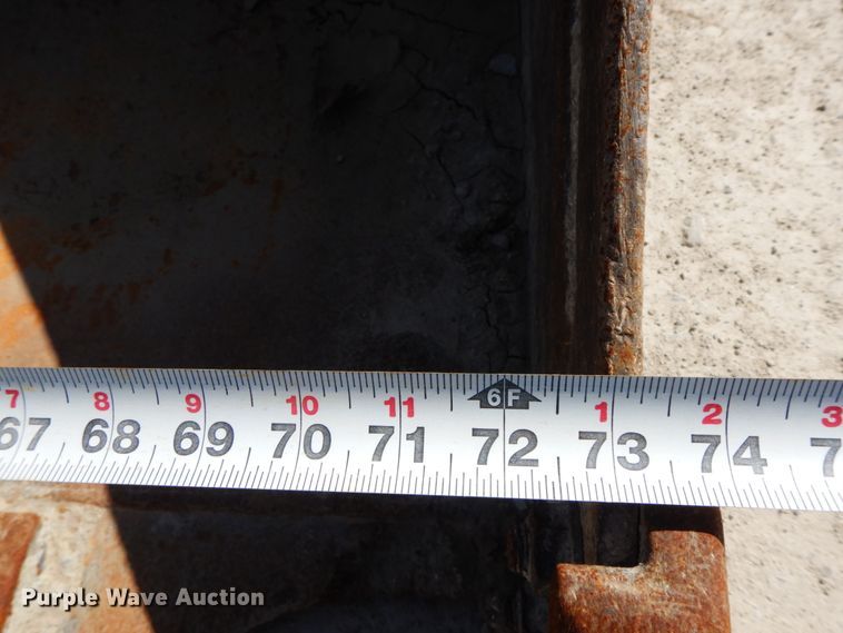 image for item IX9437 2011 Case TR320  tracked skid steer loader