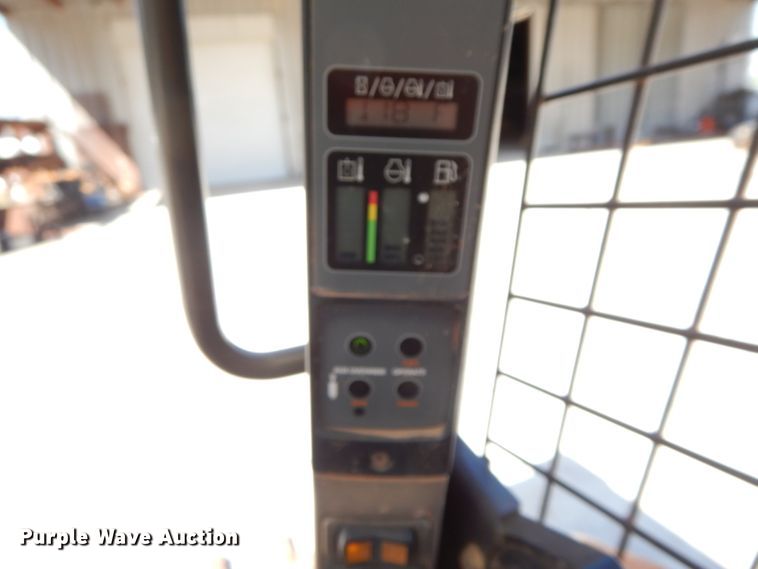 image for item IX9437 2011 Case TR320  tracked skid steer loader