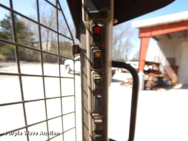 image for item IX9437 2011 Case TR320  tracked skid steer loader