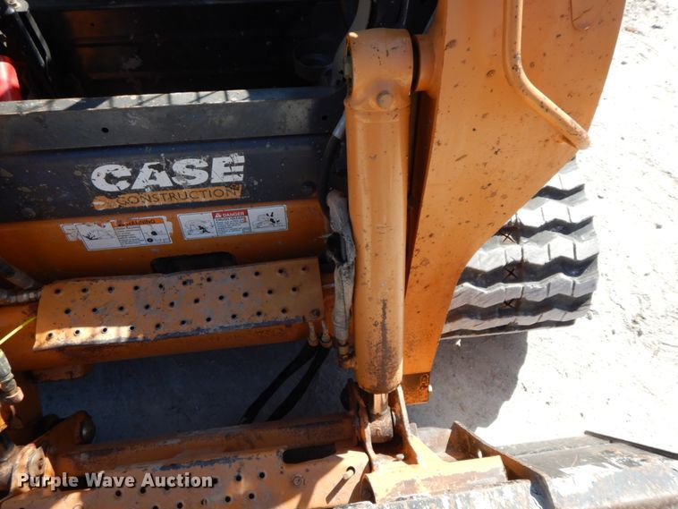 image for item IX9437 2011 Case TR320  tracked skid steer loader
