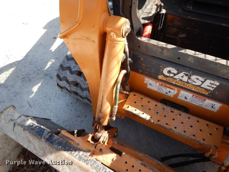 image for item IX9437 2011 Case TR320  tracked skid steer loader