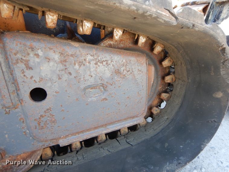 image for item IX9437 2011 Case TR320  tracked skid steer loader