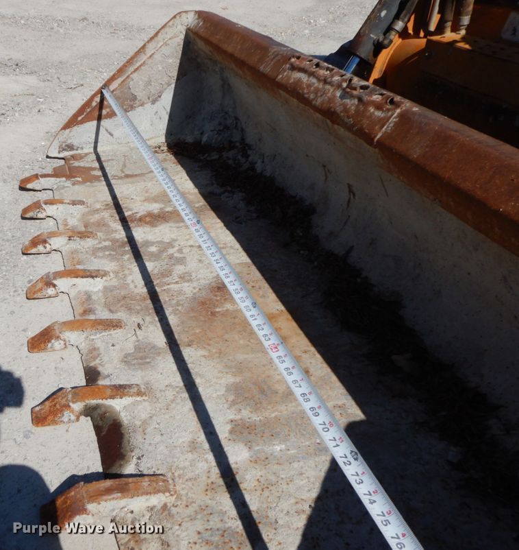 image for item IX9438 2014 Case TR320  tracked skid steer loader