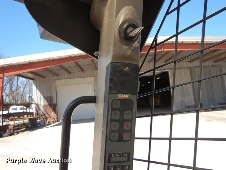 image for item IX9438 2014 Case TR320  tracked skid steer loader