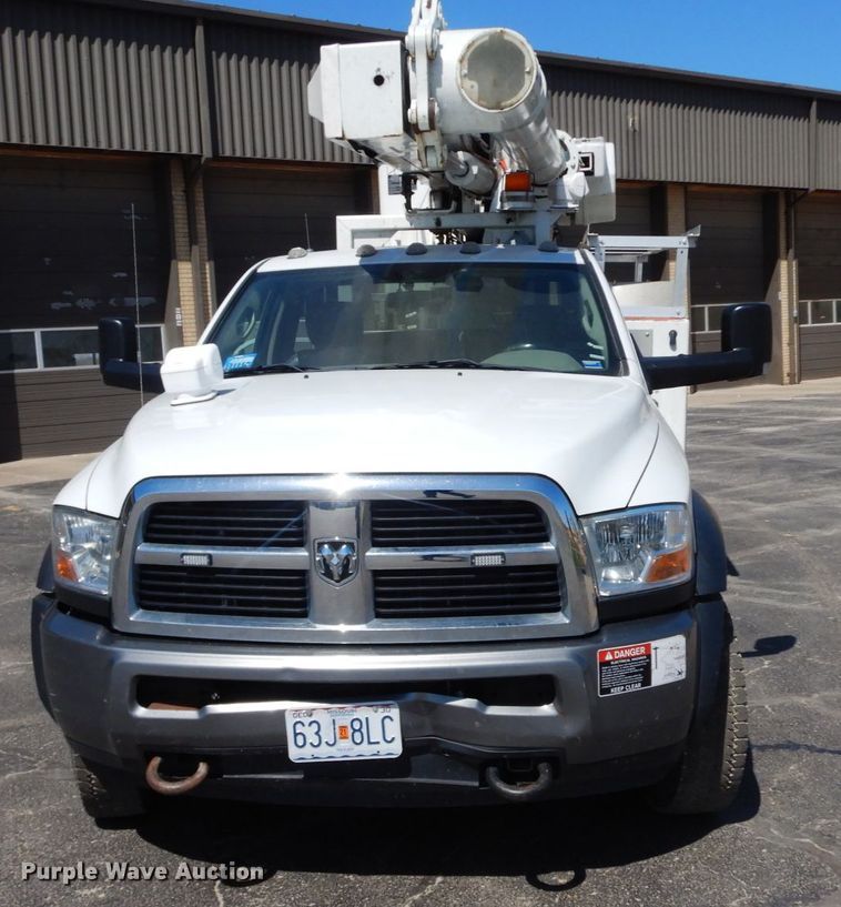 image for item IX9439 2011 Dodge Ram 5500HD  bucket truck