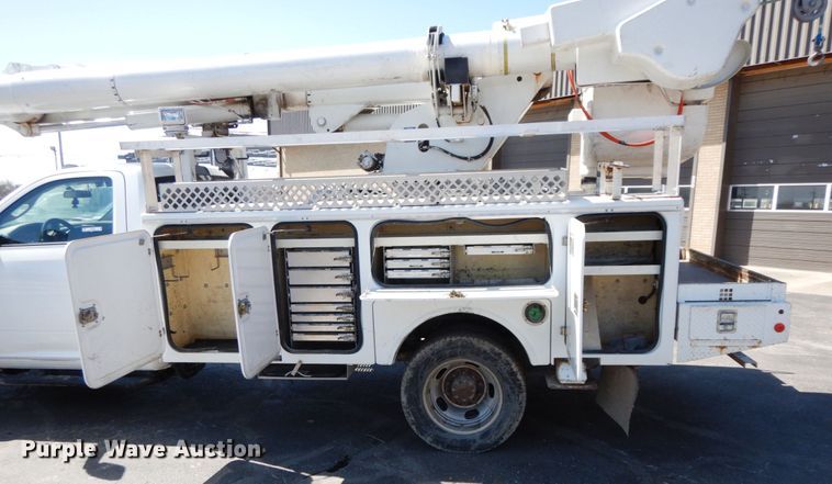 image for item IX9439 2011 Dodge Ram 5500HD  bucket truck