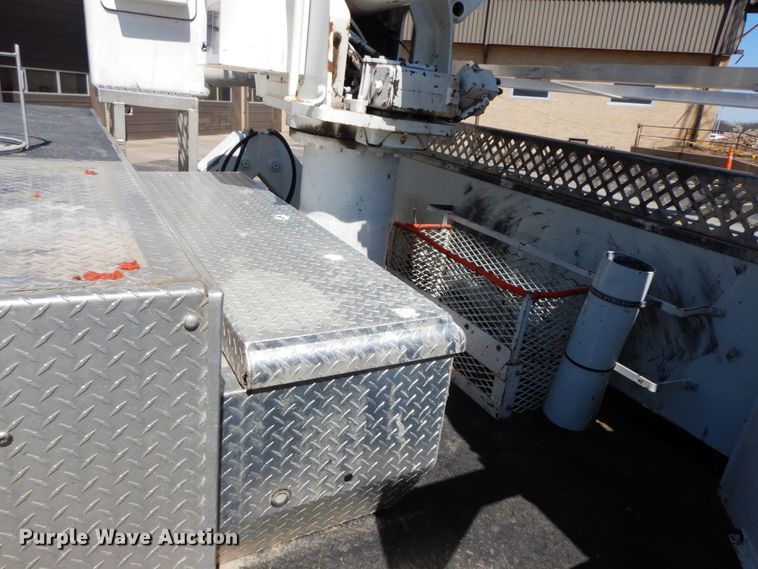 image for item IX9439 2011 Dodge Ram 5500HD  bucket truck