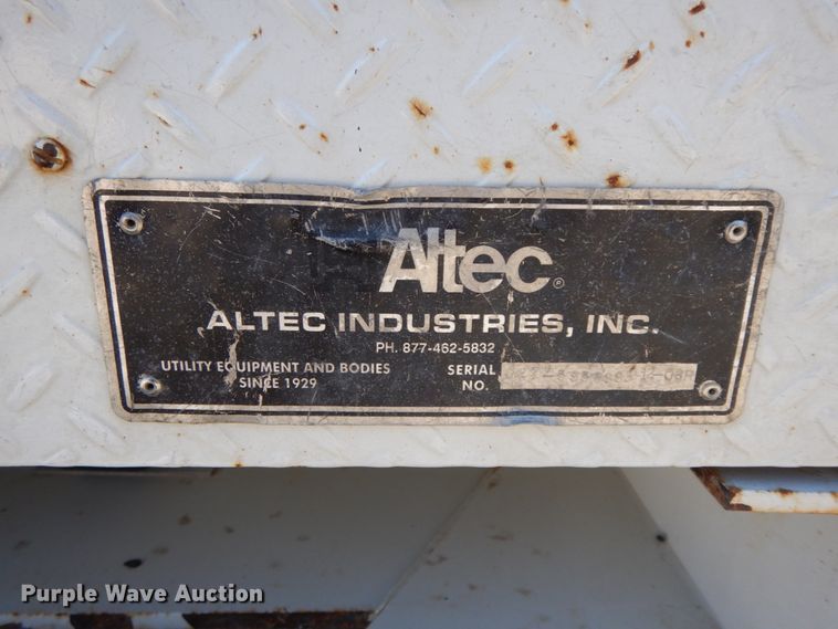 image for item IX9439 2011 Dodge Ram 5500HD  bucket truck