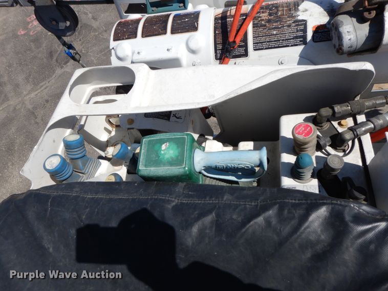 image for item IX9439 2011 Dodge Ram 5500HD  bucket truck