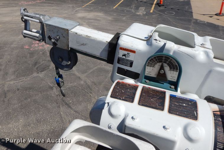 image for item IX9439 2011 Dodge Ram 5500HD  bucket truck