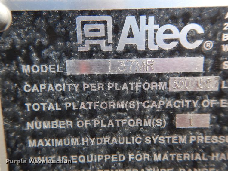 image for item IX9439 2011 Dodge Ram 5500HD  bucket truck