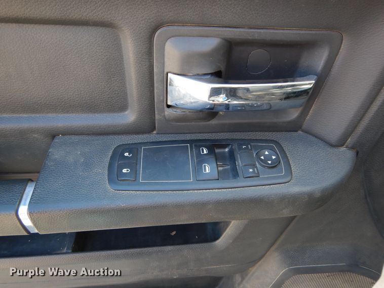 image for item IX9439 2011 Dodge Ram 5500HD  bucket truck