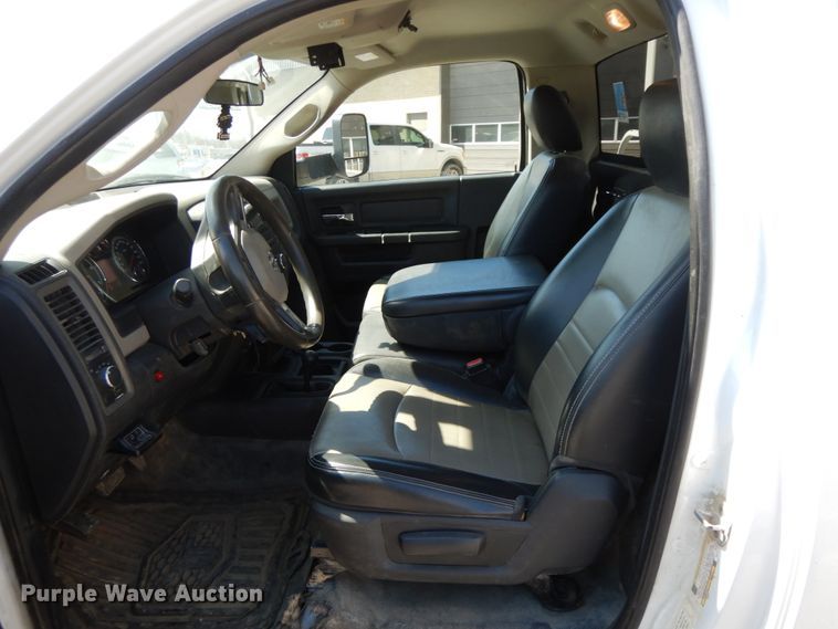 image for item IX9439 2011 Dodge Ram 5500HD  bucket truck