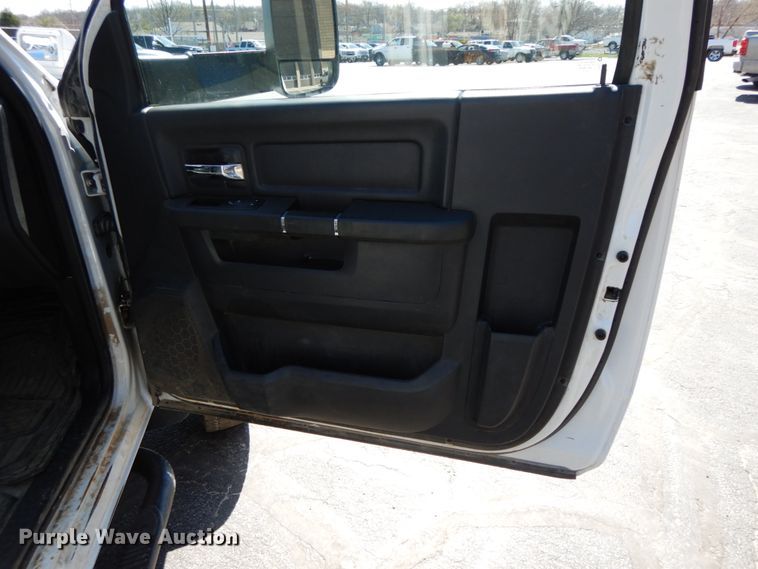 image for item IX9439 2011 Dodge Ram 5500HD  bucket truck