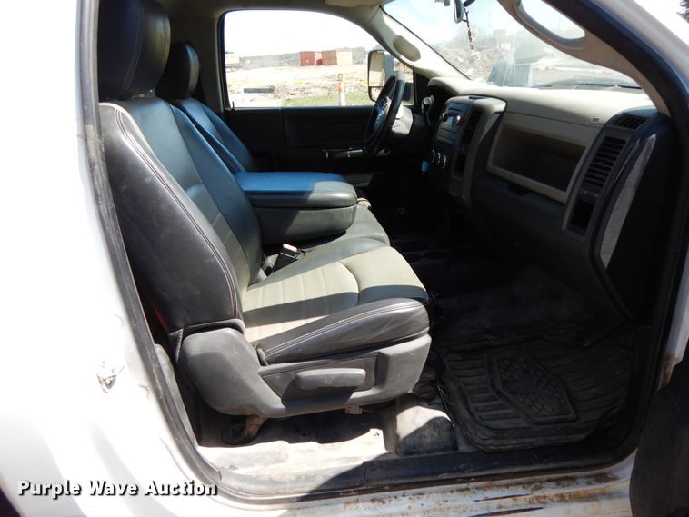 image for item IX9439 2011 Dodge Ram 5500HD  bucket truck