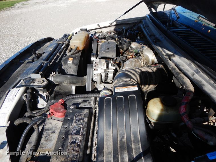 image for item IX9477 2003 Ford F450 Super Duty XL  bucket truck