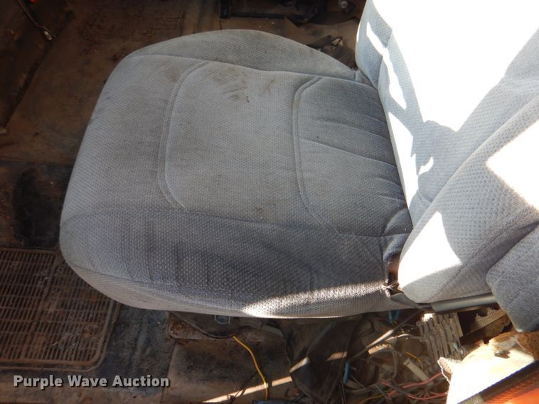 image for item IY9431 1982 International F2654  pulling unit