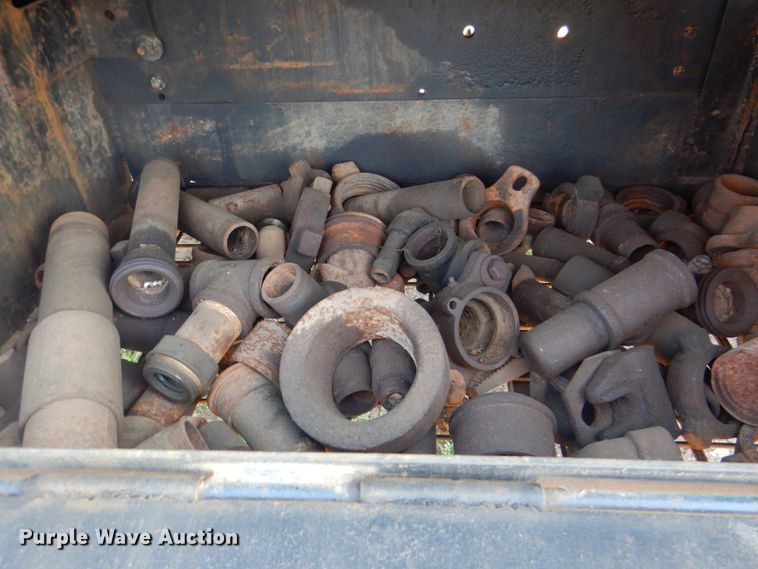 image for item IY9431 1982 International F2654  pulling unit