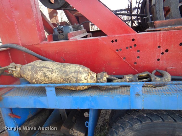 image for item IY9431 1982 International F2654  pulling unit