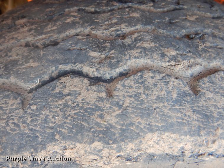 image for item IY9431 1982 International F2654  pulling unit