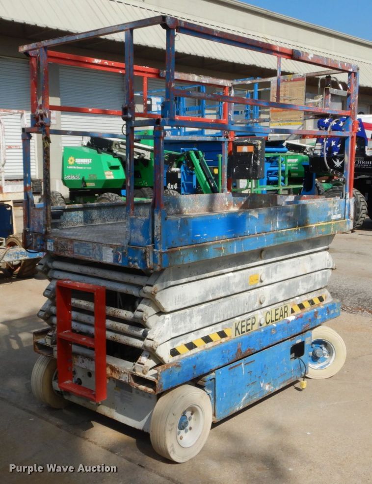 image for item IY9570 1994 Sky Jack SJ 4626  scissor lift