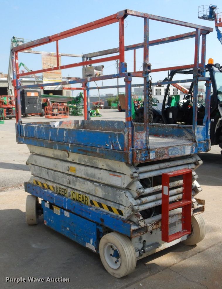 image for item IY9570 1994 Sky Jack SJ 4626  scissor lift