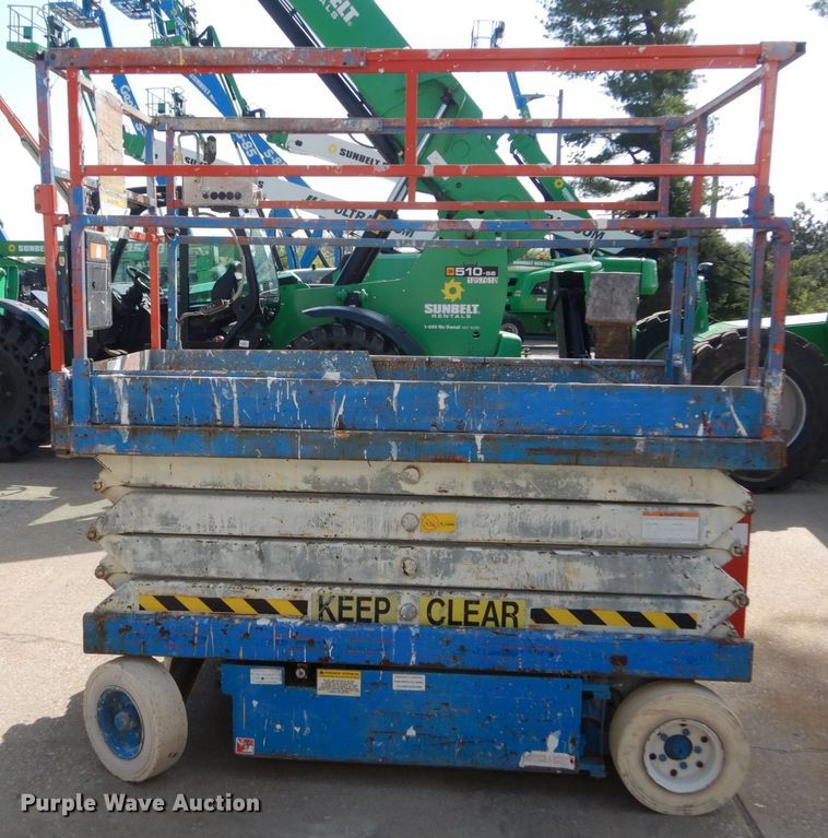 image for item IY9570 1994 Sky Jack SJ 4626  scissor lift