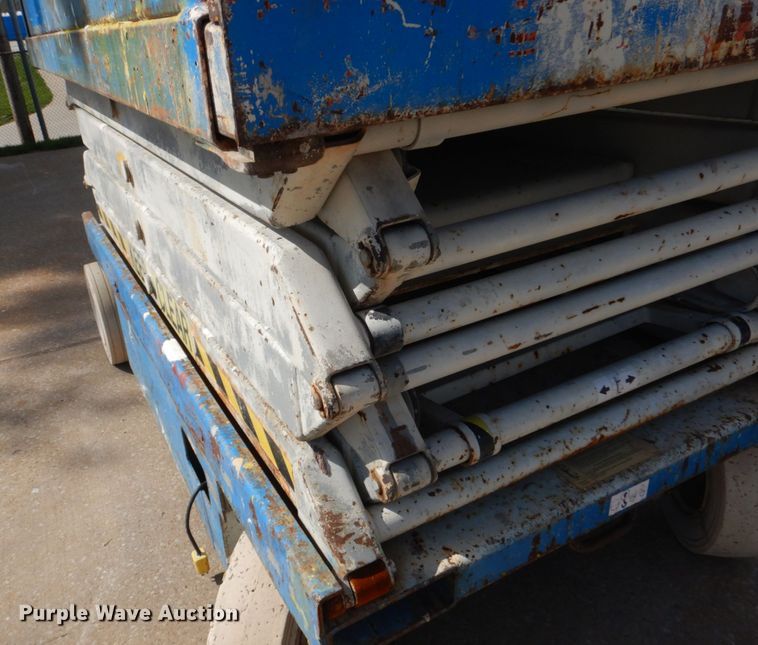 image for item IY9570 1994 Sky Jack SJ 4626  scissor lift