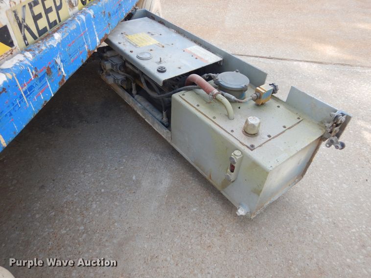 image for item IY9570 1994 Sky Jack SJ 4626  scissor lift