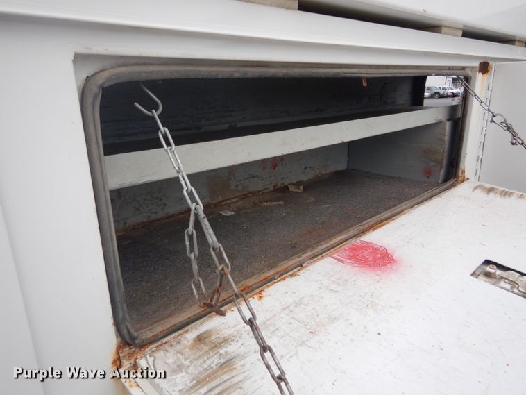 image for item IY9585 2009 Ford F550 Super Duty XL  bucket truck