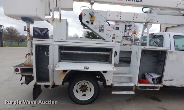 image for item IY9585 2009 Ford F550 Super Duty XL  bucket truck