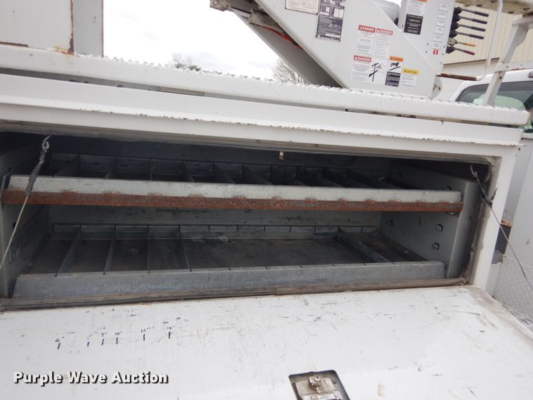 image for item IY9585 2009 Ford F550 Super Duty XL  bucket truck