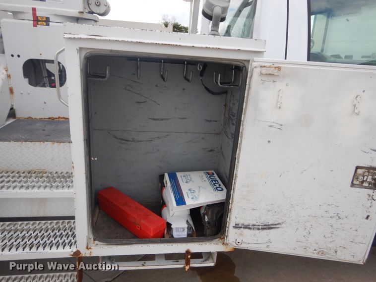 image for item IY9585 2009 Ford F550 Super Duty XL  bucket truck