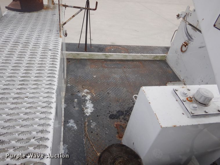 image for item IY9585 2009 Ford F550 Super Duty XL  bucket truck