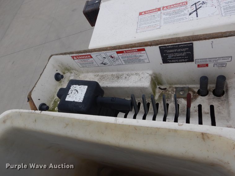 image for item IY9585 2009 Ford F550 Super Duty XL  bucket truck