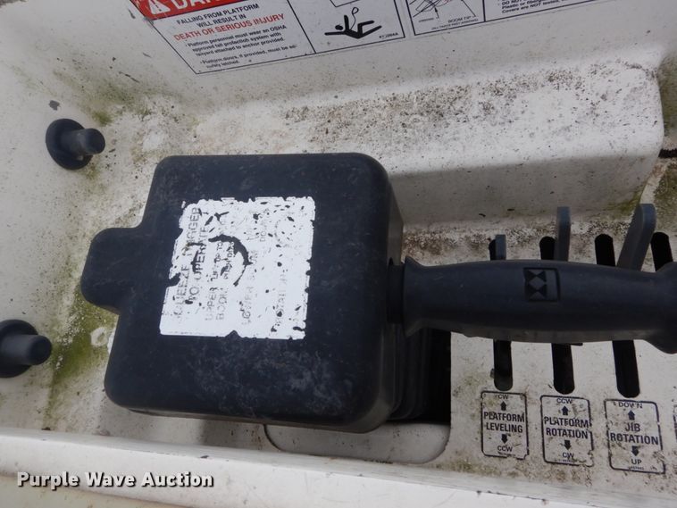 image for item IY9585 2009 Ford F550 Super Duty XL  bucket truck