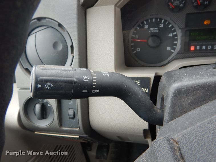 image for item IY9585 2009 Ford F550 Super Duty XL  bucket truck