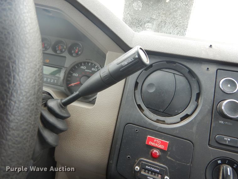 image for item IY9585 2009 Ford F550 Super Duty XL  bucket truck