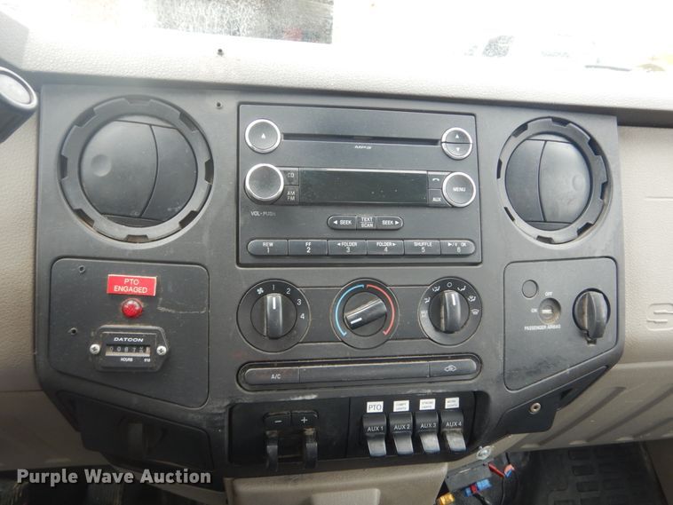 image for item IY9585 2009 Ford F550 Super Duty XL  bucket truck