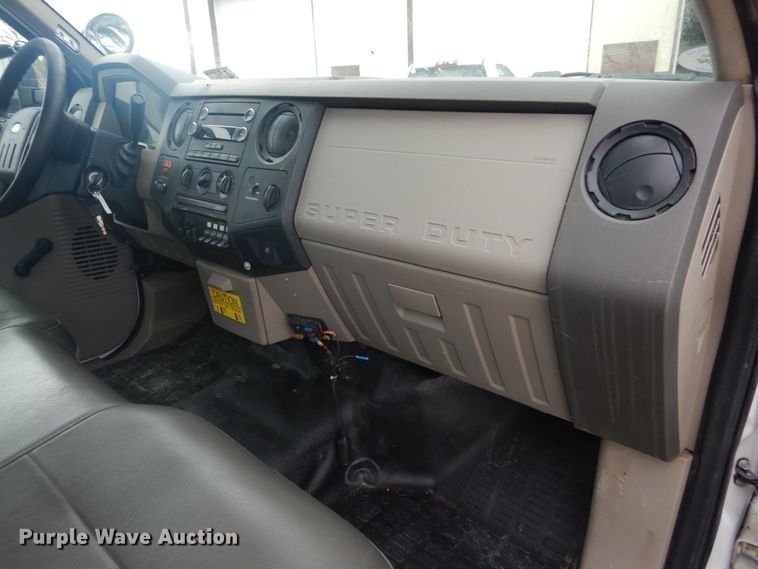 image for item IY9585 2009 Ford F550 Super Duty XL  bucket truck