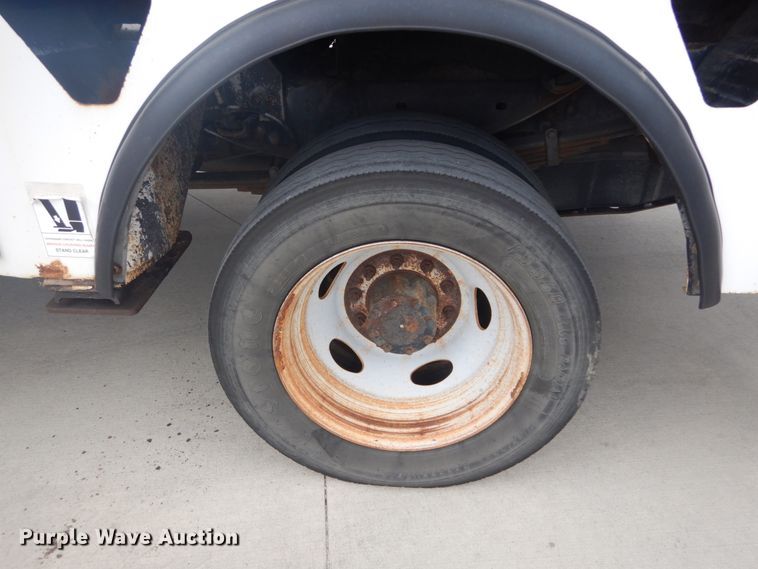 image for item IY9585 2009 Ford F550 Super Duty XL  bucket truck