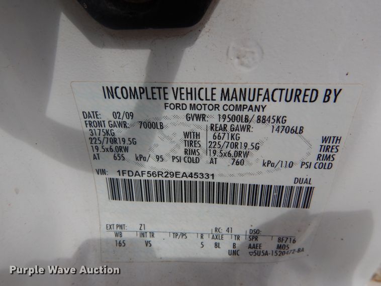 image for item IY9585 2009 Ford F550 Super Duty XL  bucket truck