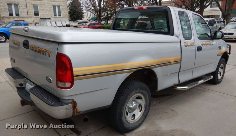 image for item DI6506 2004 Ford F150  SuperCab pickup truck