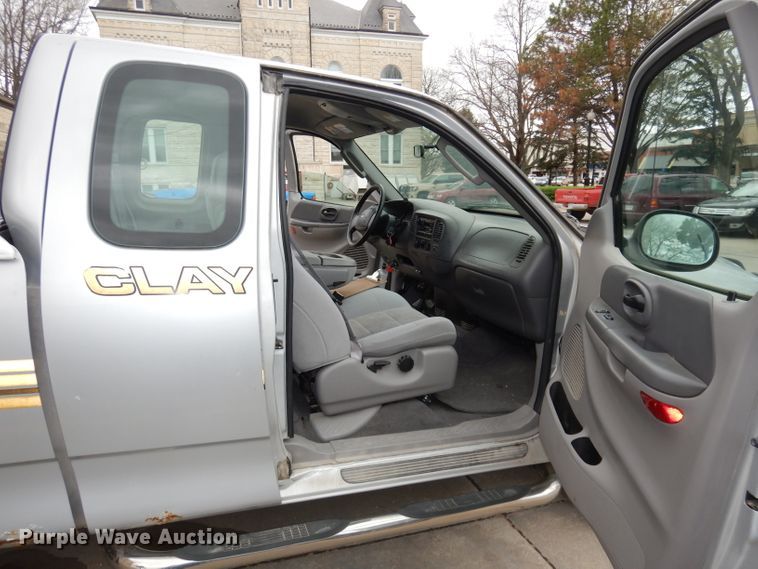 image for item DI6506 2004 Ford F150  SuperCab pickup truck