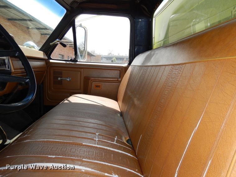 image for item DI6537 1980 Ford F700  pumper fire truck