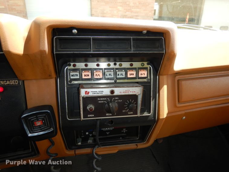 image for item DI6537 1980 Ford F700  pumper fire truck